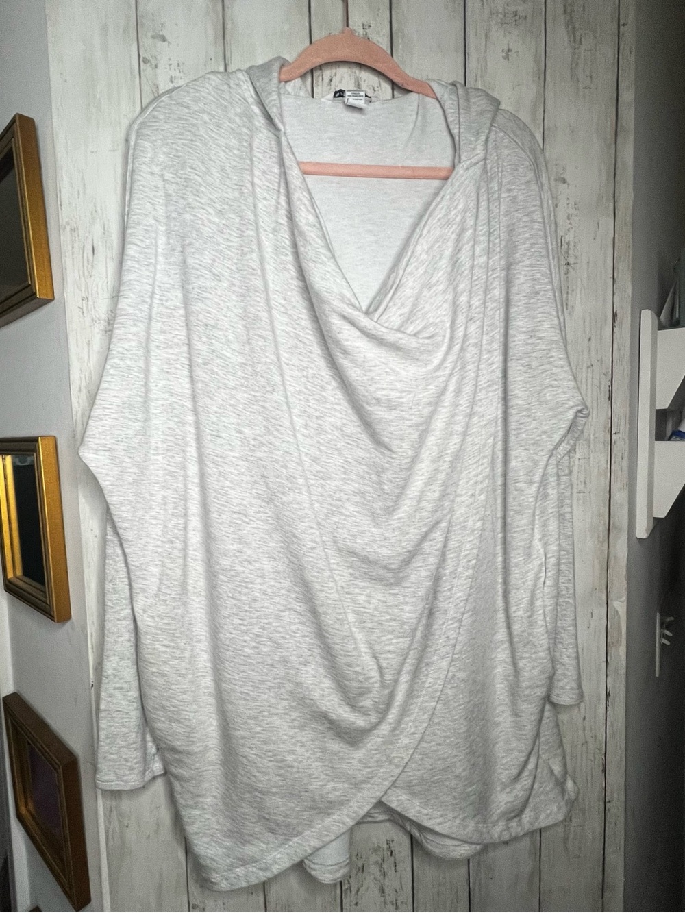 Athleta Purana Sweatshirt EUC XL Light Gray Draped Hooded Women's Sweatshirt